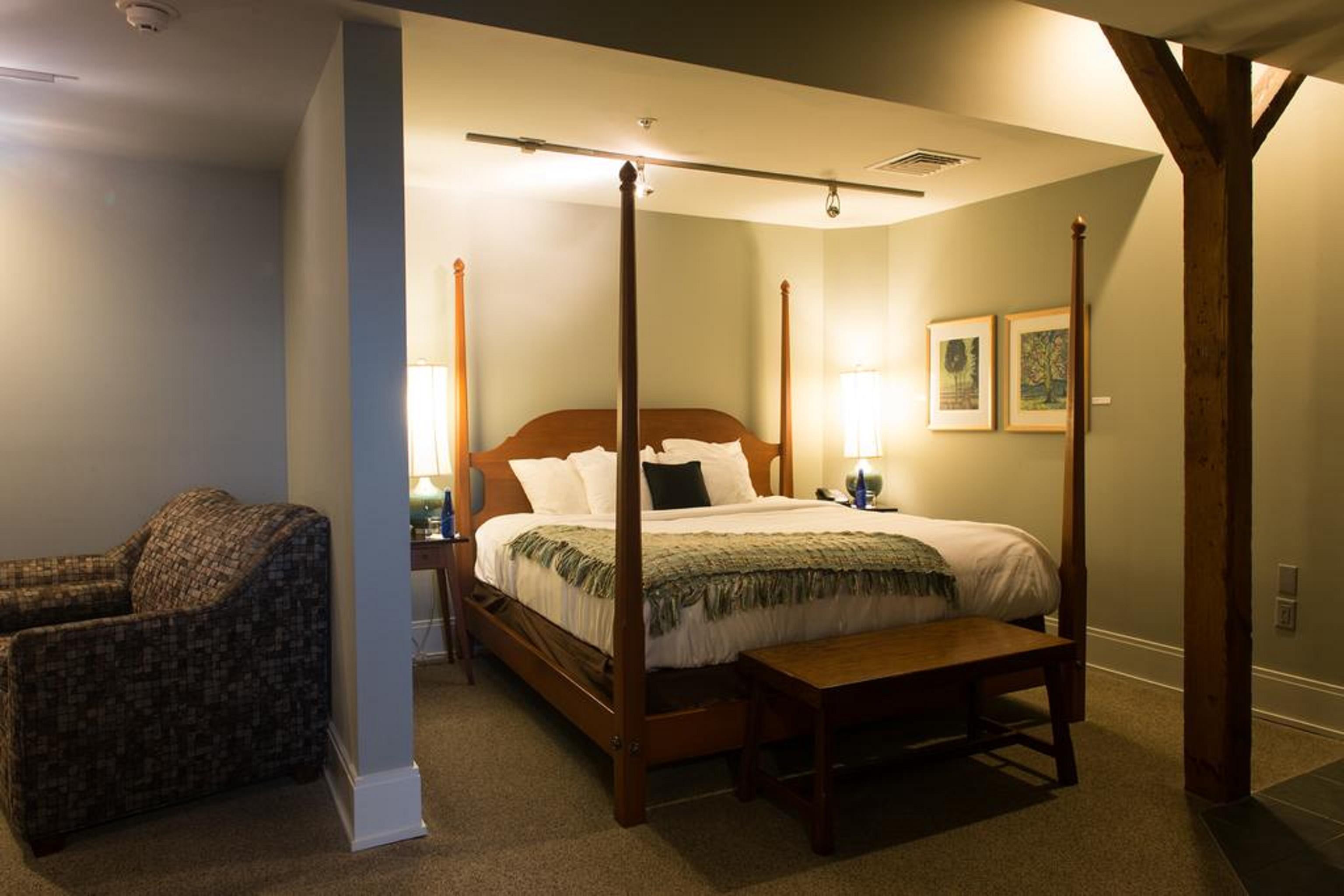 Lancaster Arts Hotel Bagian luar foto