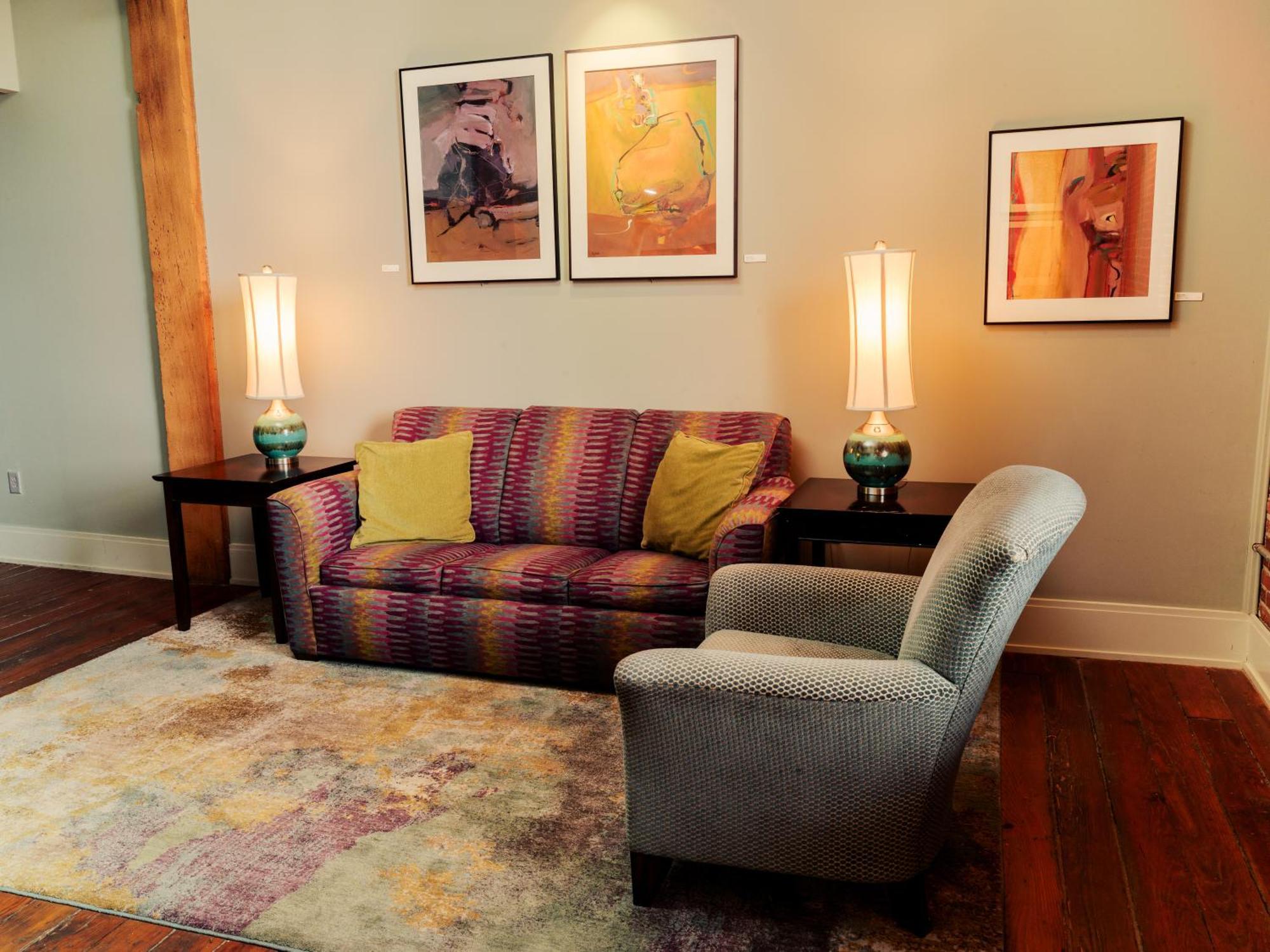 Lancaster Arts Hotel Bagian luar foto